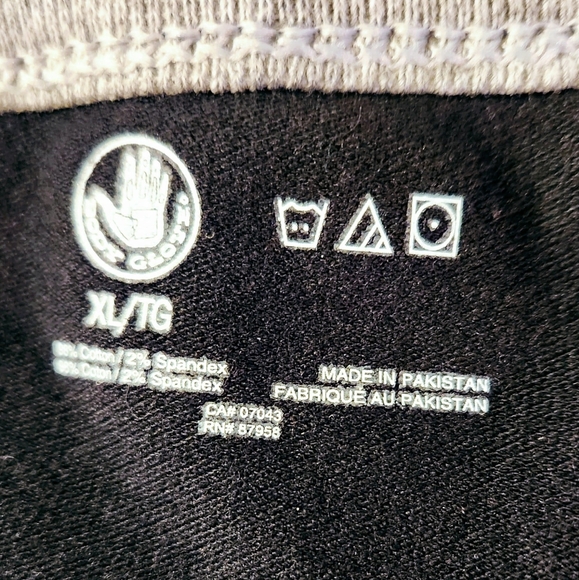 NWT Body Glove Black Beach Tank Top Muscle Shirt - Picture 2 of 6